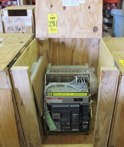 BREAKER, CIRCUIT, 600 FRAME AMP RATING, MASTERPACT NT 08N1 KIND, 3 POLE, 480 VOLT RATING SQUARE D DIRECT REPLACEMENT FOR NSR ABB K-600S INCLUDES ONE NEW 18" DOOR, MOUNTS USING EXISTING HINGES > CONTINUOUS CURRENT: 600A > INTERRUPTING RATING: 30KA @ 535VAC > 125VDC OPERATED > MICROLOGIC TRIP UNIT 5.0A > 800A SENSOR > 400A SENSOR PLUG > 18" DOOR, PART # NLI-NT08N1-LISB8-EODC-NSR-001 (W-44) LOADING & HANDLING FEE $15-